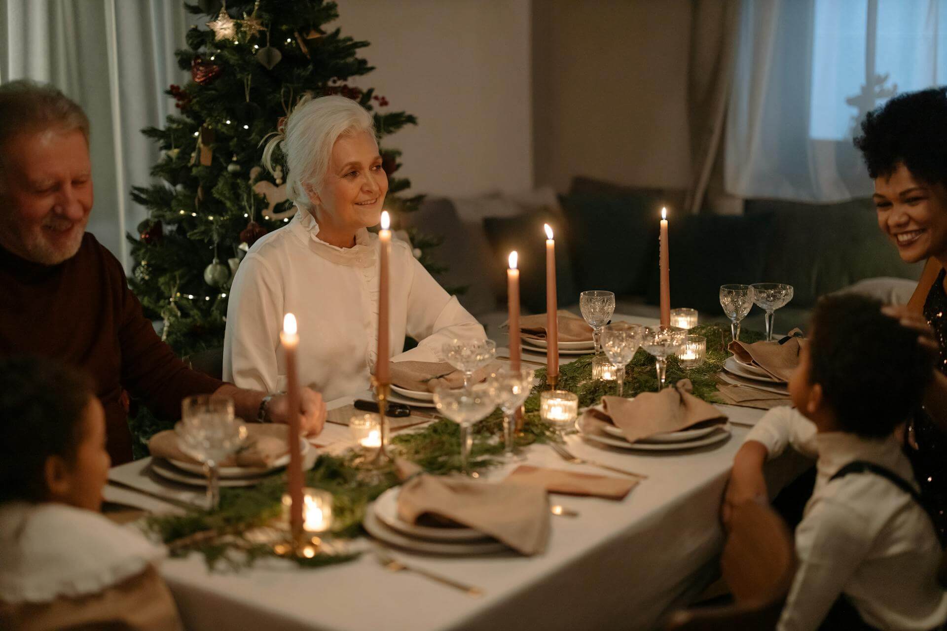 Skapa en senioranpassad jul för en minnesvärd högtid för alla generationer.