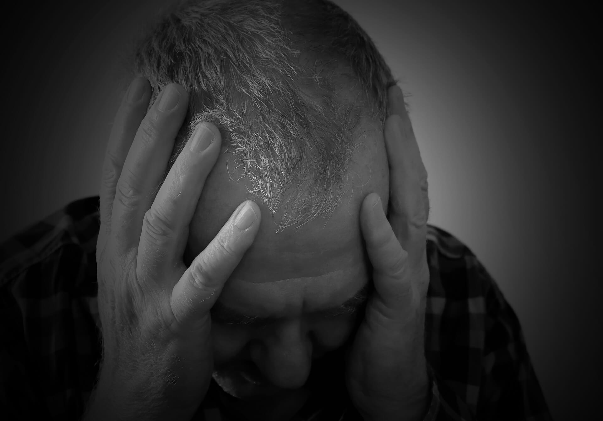 Migrän hos äldre personer är mer vanligt förekommande än vad man tror.