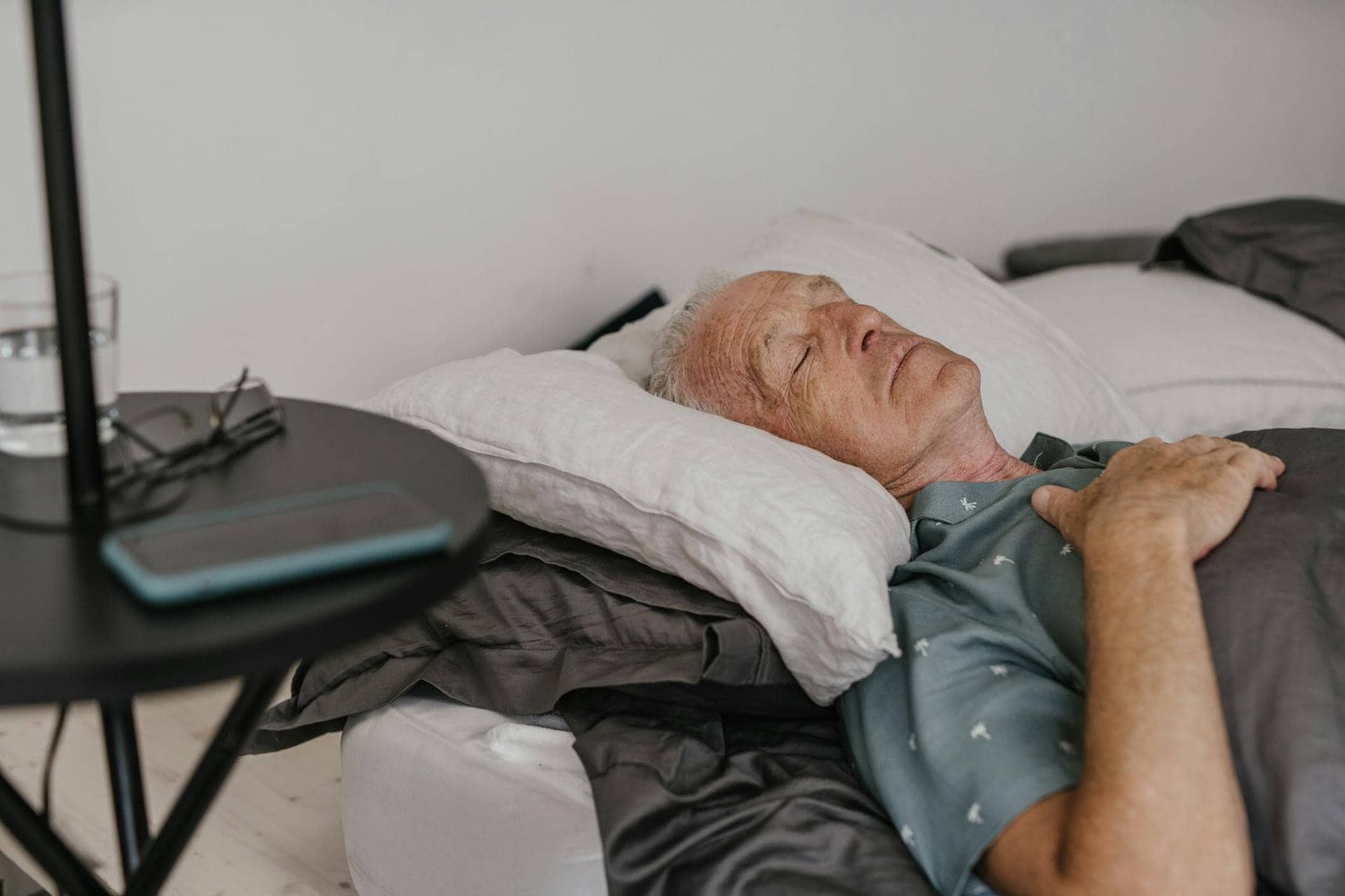 Att ta en tupplur som senior kan ha många hälsofördelar.